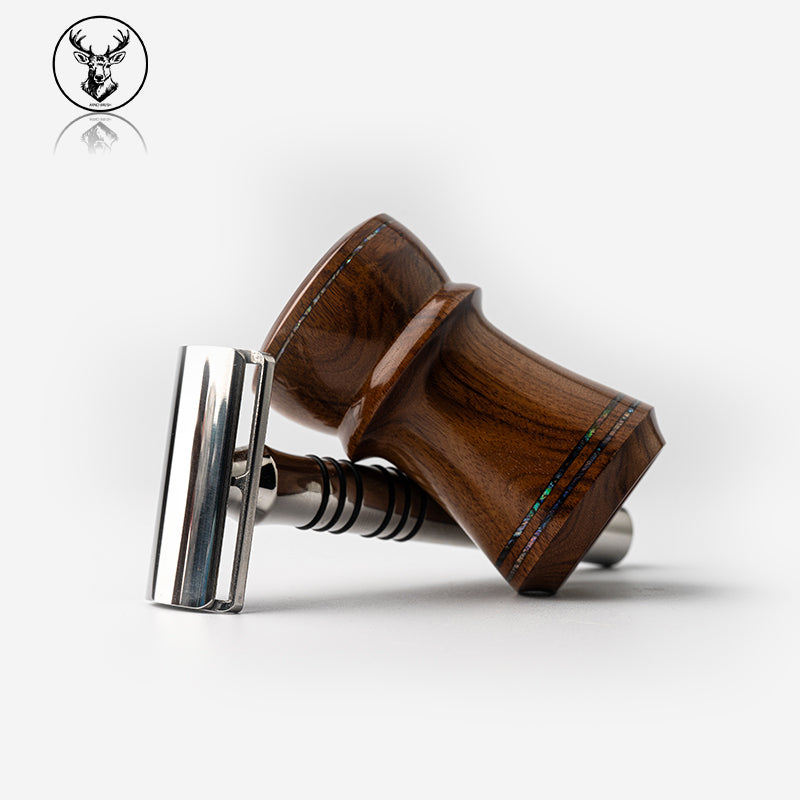 Arno Artisan ironwood-Shining Ring Shark