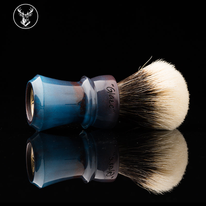 ARNOxOUMO Glaze Shaving brush Silvery Shark 002